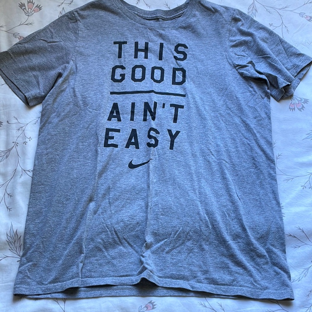 Gray T-shirt, Nike